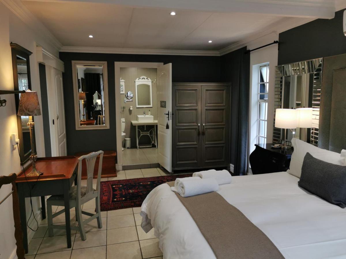 At 98 On Lynburn Guest House Pretoria-Noord Eksteriør bilde