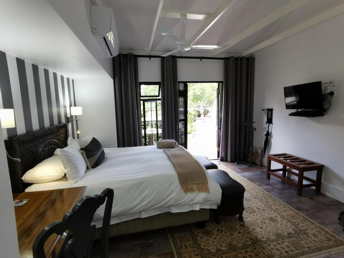At 98 On Lynburn Guest House Pretoria-Noord Eksteriør bilde