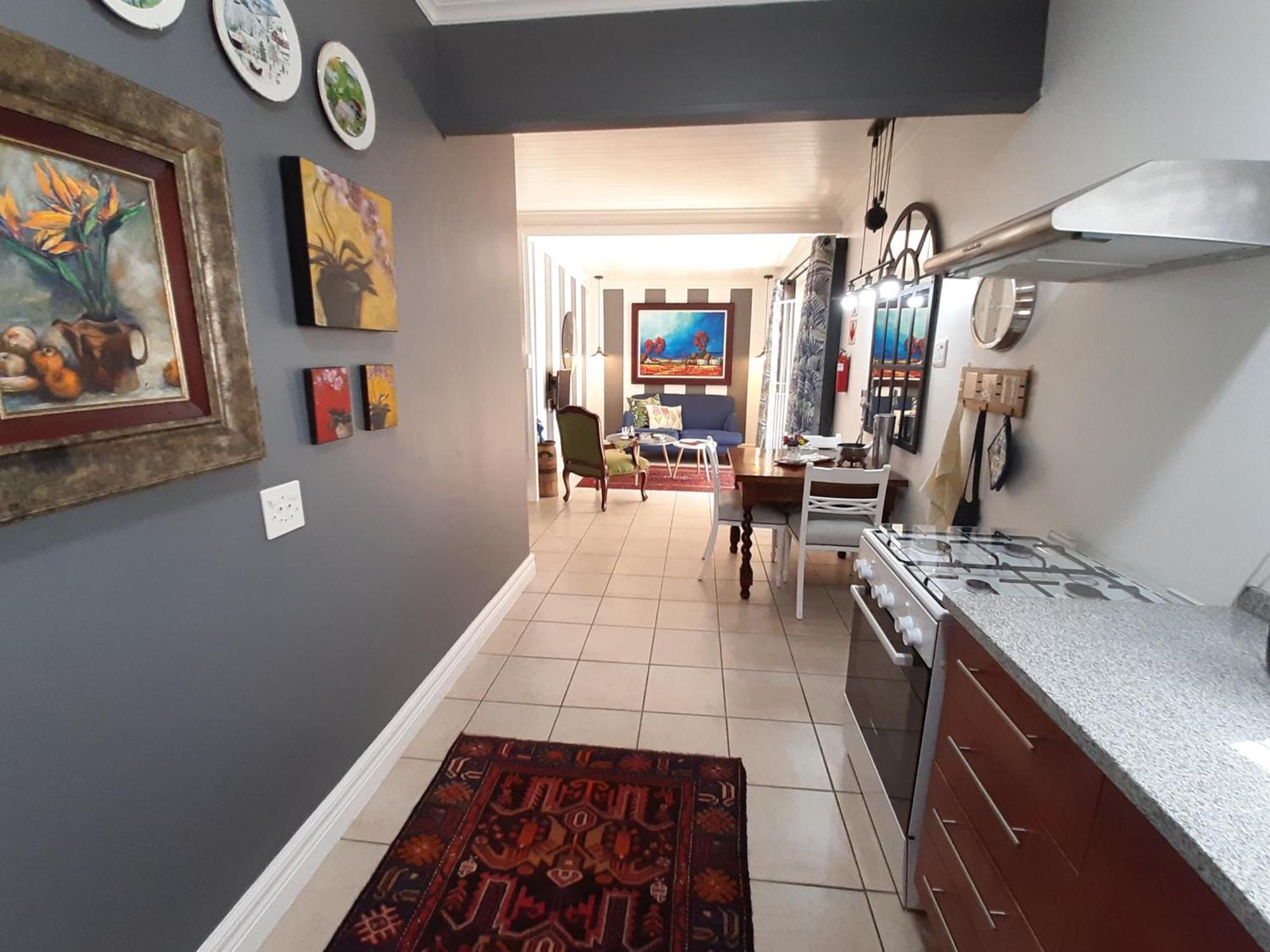 At 98 On Lynburn Guest House Pretoria-Noord Rom bilde
